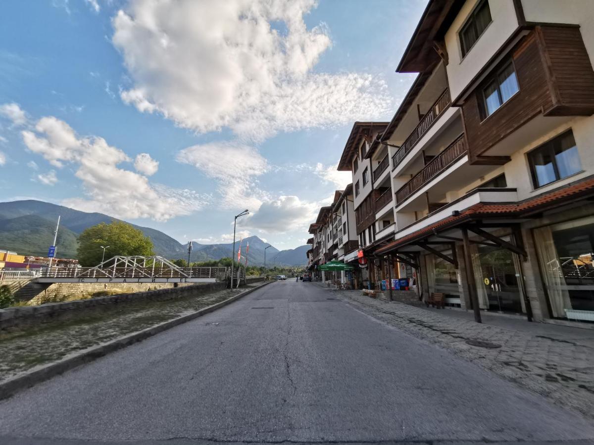 Apartamento **Mountain** Views Just Next To The Gondola Lift Bansko Exterior foto